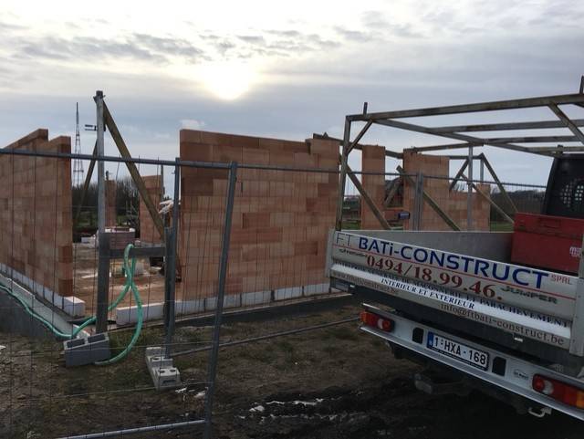 c28443f5-3bbe-47ff-a7e7-ee72a0db6527